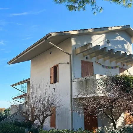 M374 - Marcelli, Monolocale Comodo Ai Servizi Apartment