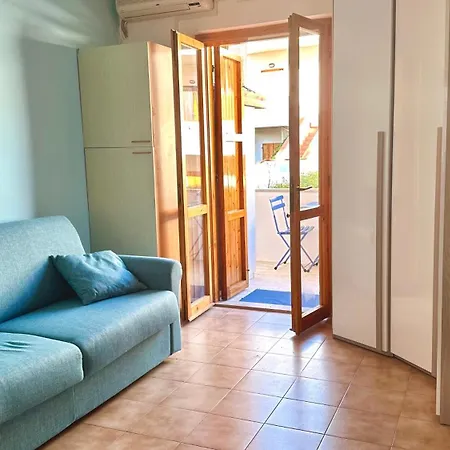 M374 - Marcelli, Monolocale Comodo Ai Servizi Apartment *