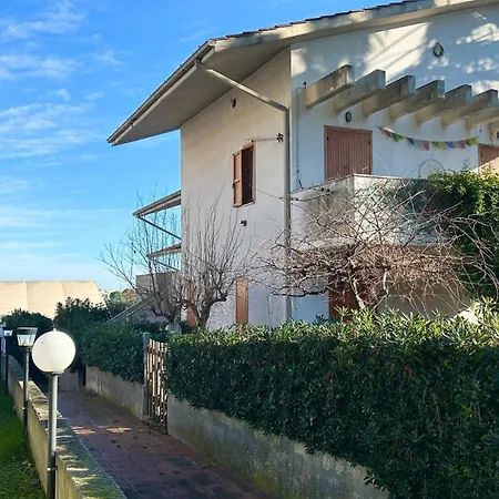 M374 - Marcelli, Monolocale Comodo Ai Servizi Apartment